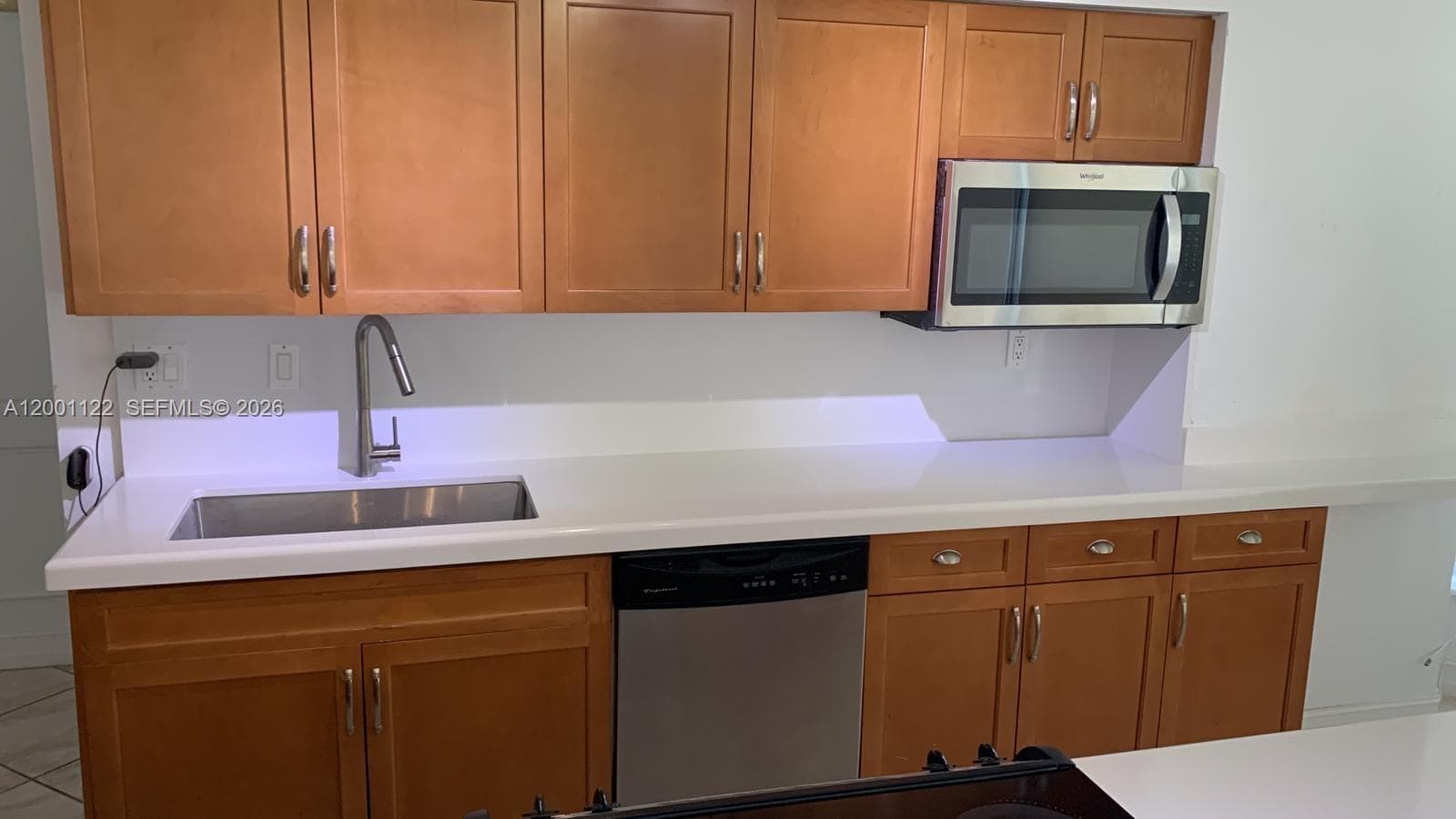 3600 Mystic Pointe Dr 513 photo 6