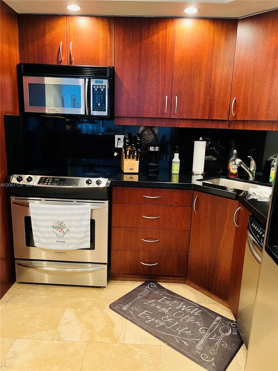 2333 Brickell Ave 1803 photo 20