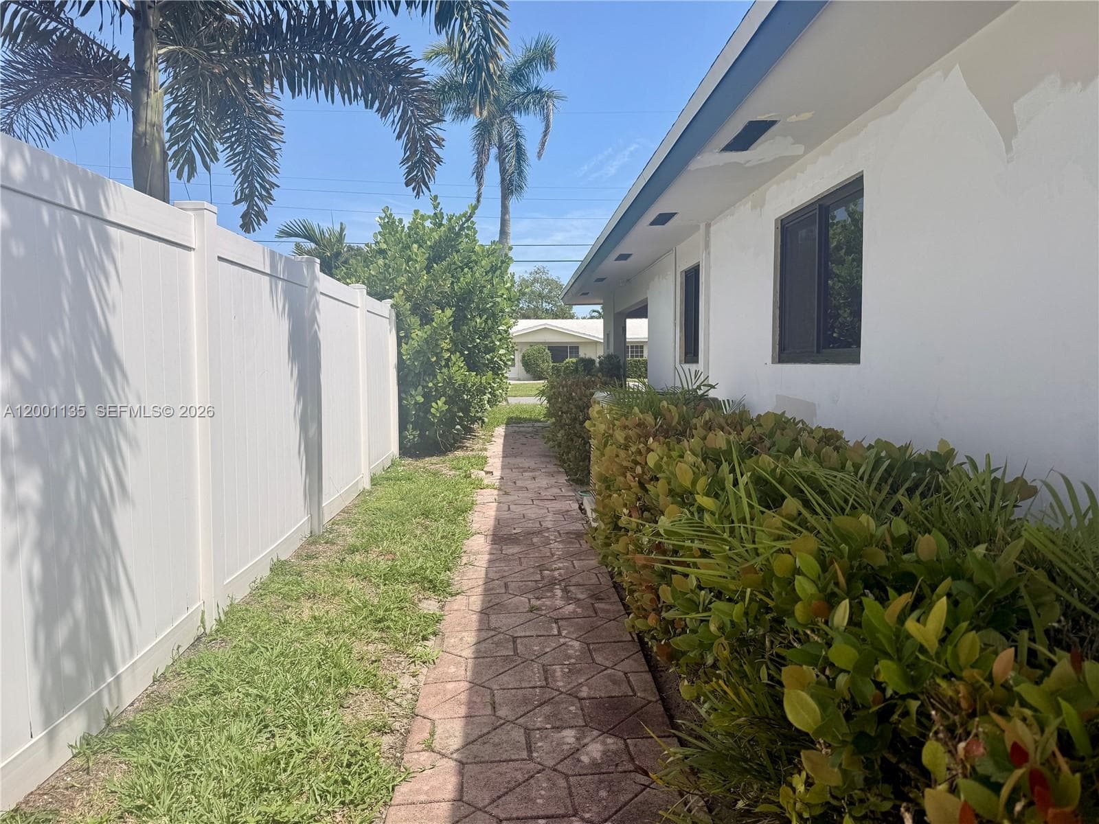 2730 7th St photo 11