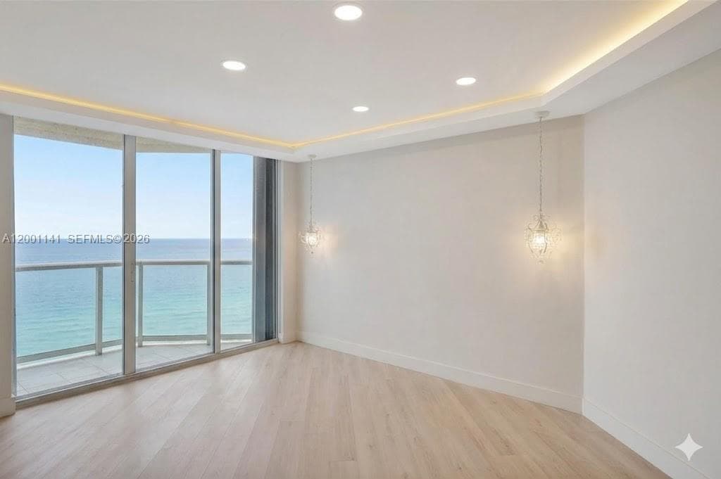 16485 Collins Ave 932 photo 8