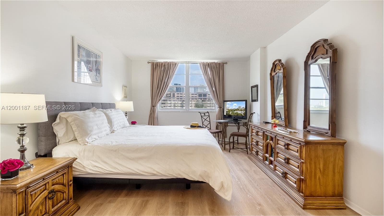 300 Bayview Dr 315 photo 20