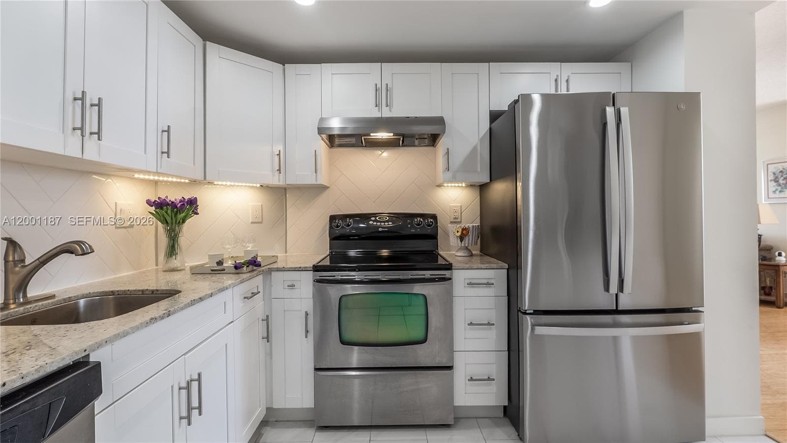 300 Bayview Dr 315 photo 10