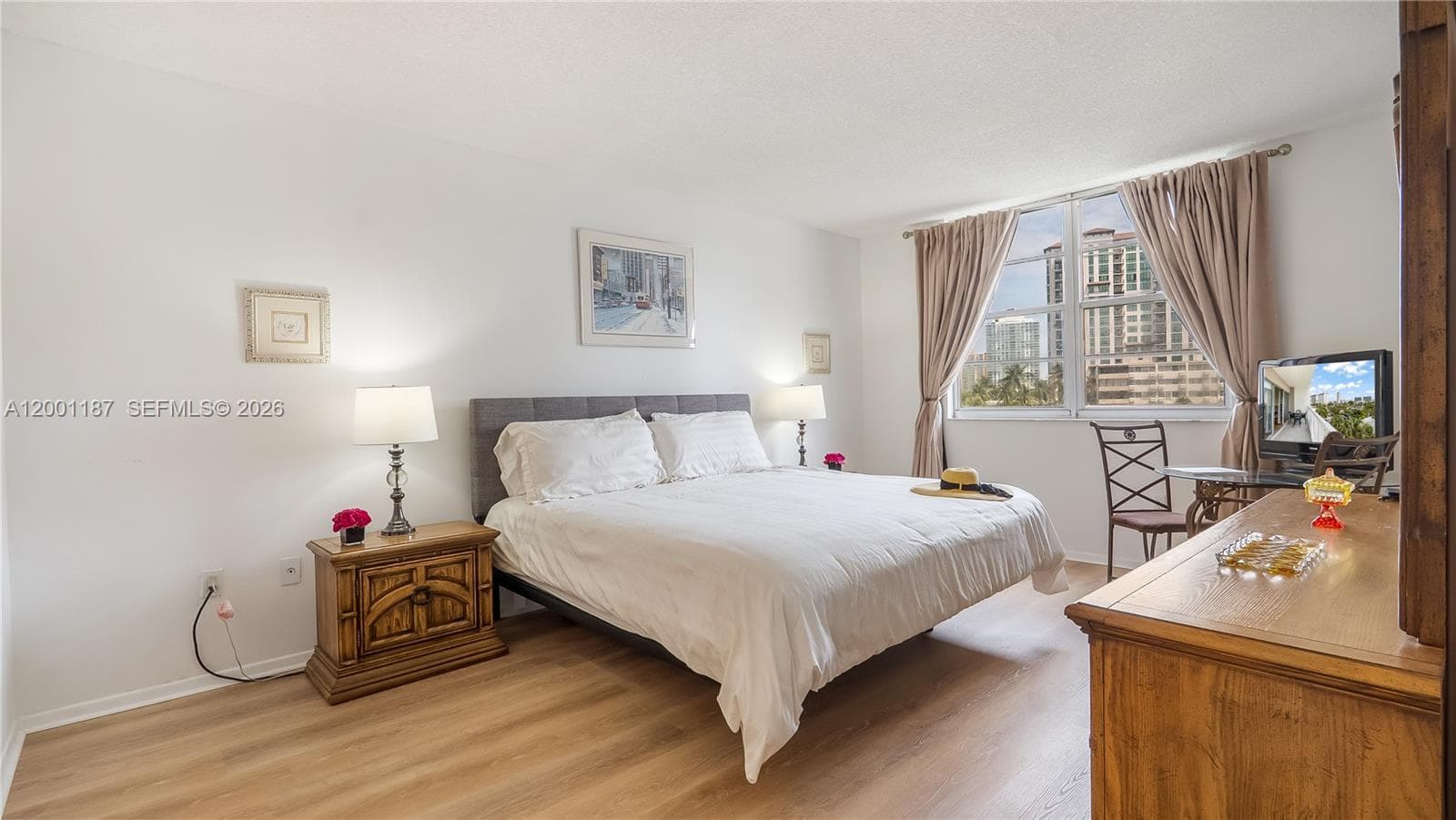 300 Bayview Dr 315 photo 15