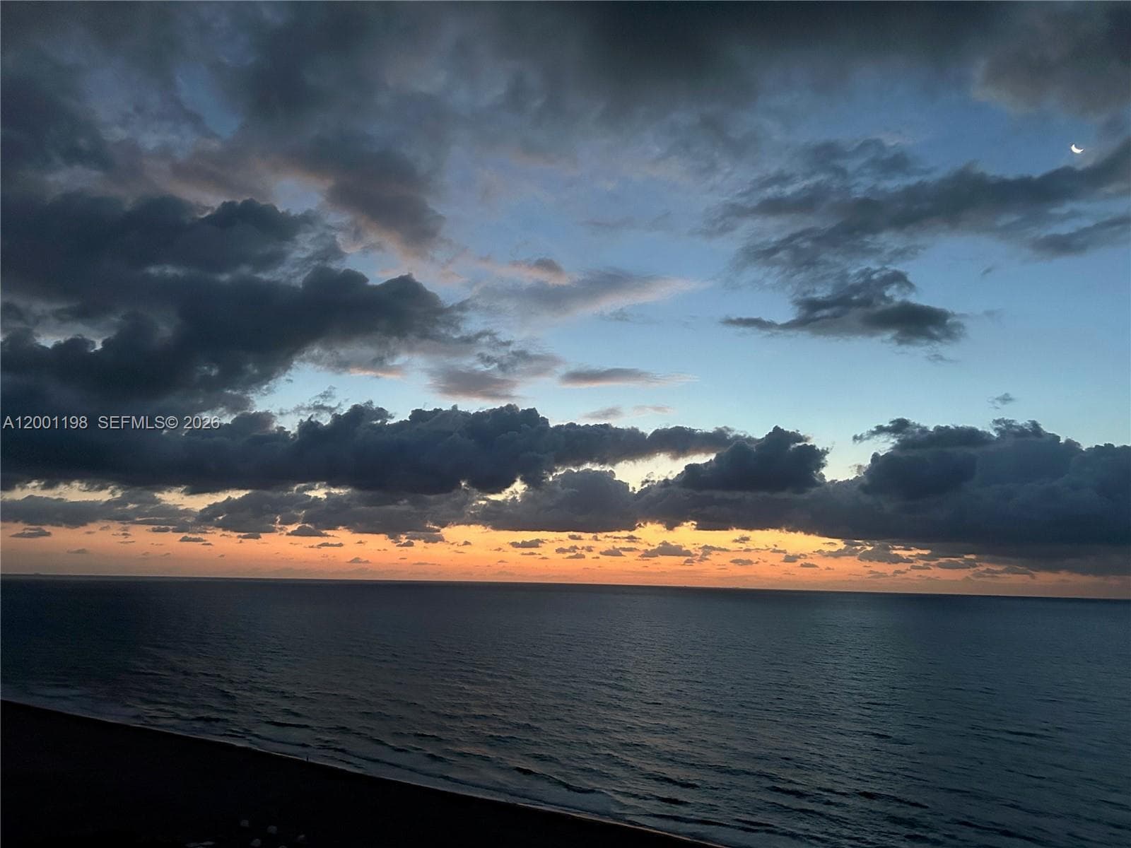 3000 Ocean Dr 20F photo 1