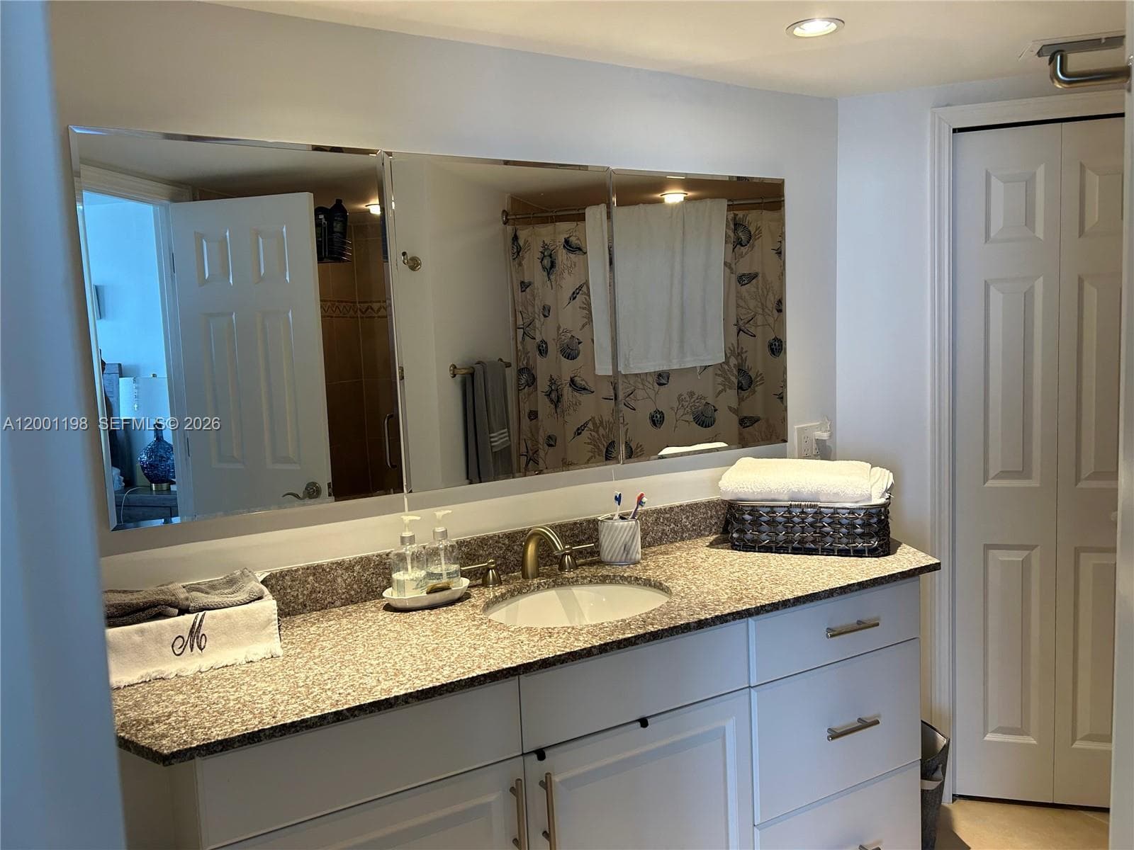 3000 Ocean Dr 20F photo 14