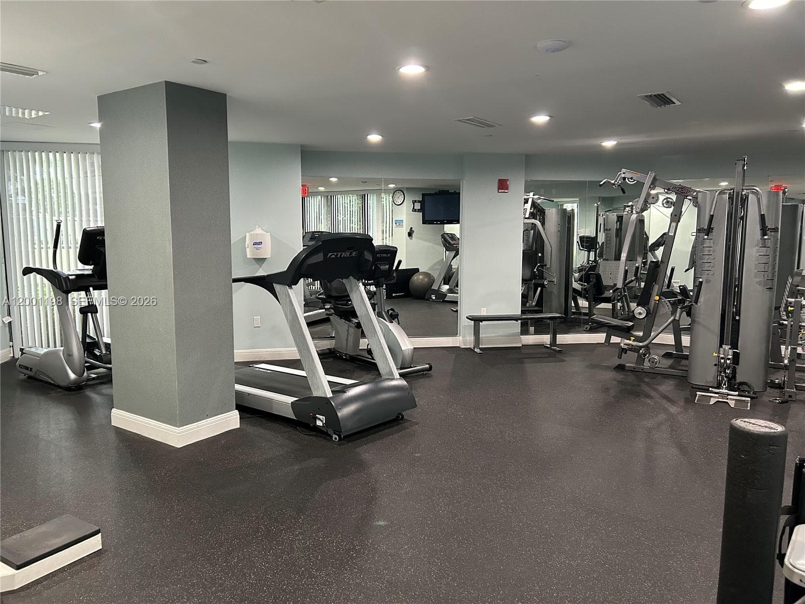 3000 Ocean Dr 20F photo 18