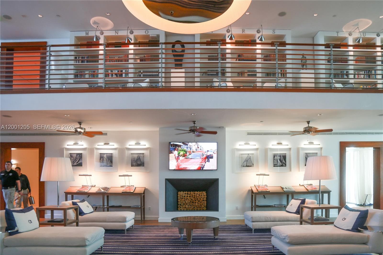 2627 Bayshore Dr 906 photo 2