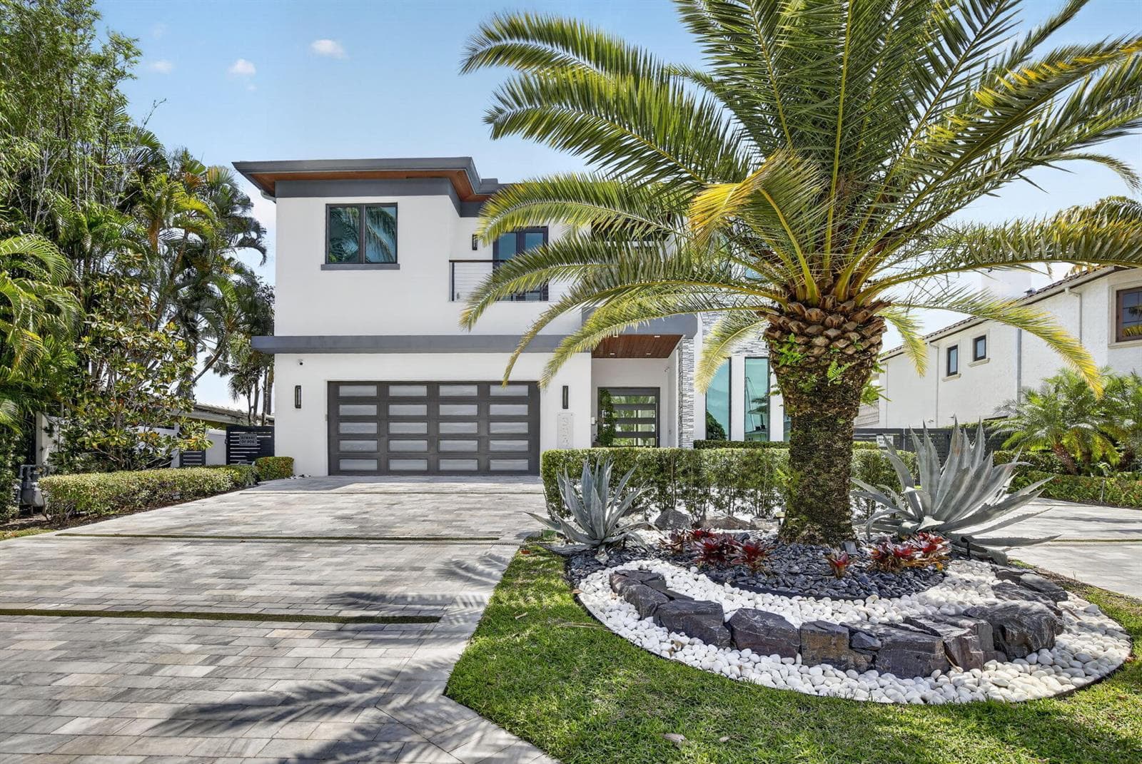 334 Isle Of Capri Drive photo 1
