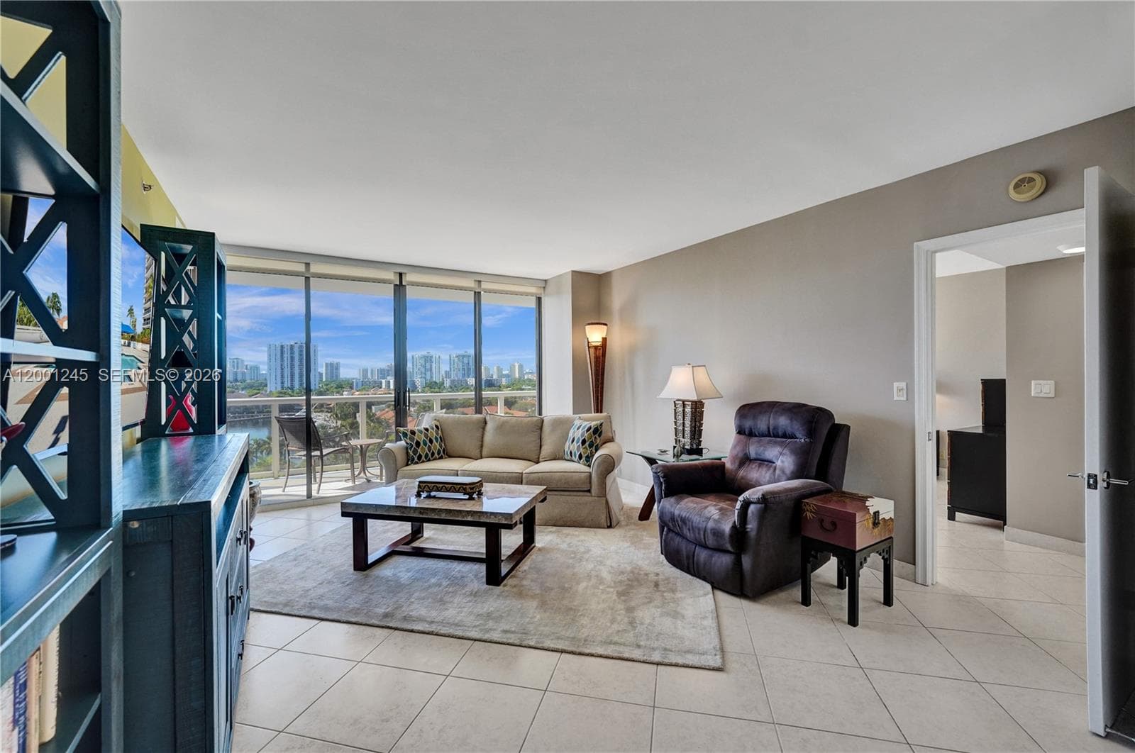 3600 Yacht Club Dr 904 photo 3