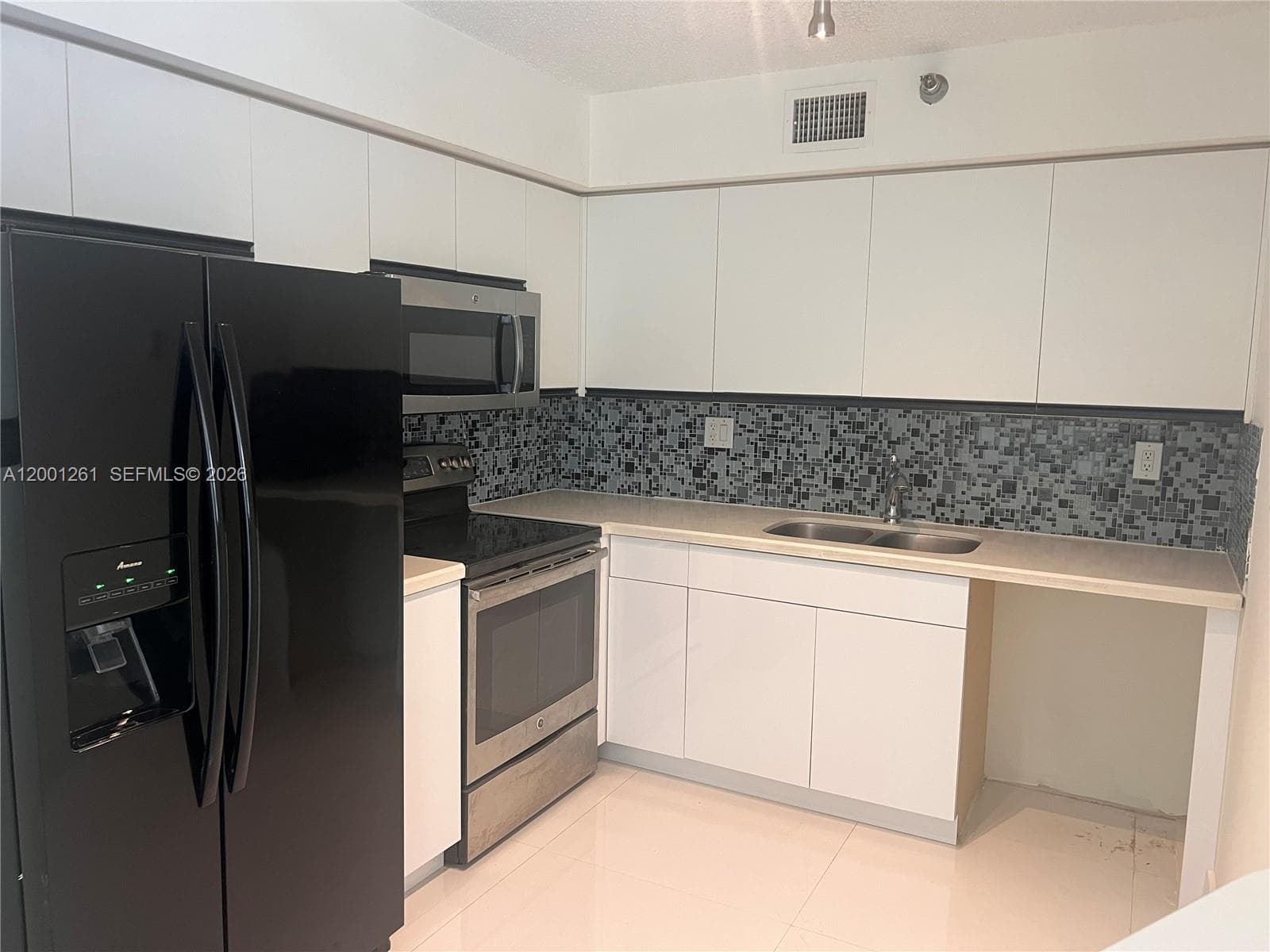 3400 192nd St 303 photo 6