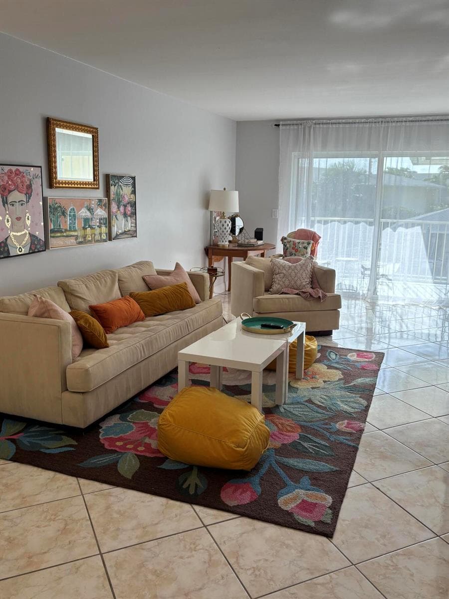 510 Prosperity Farms Road 8b photo 1