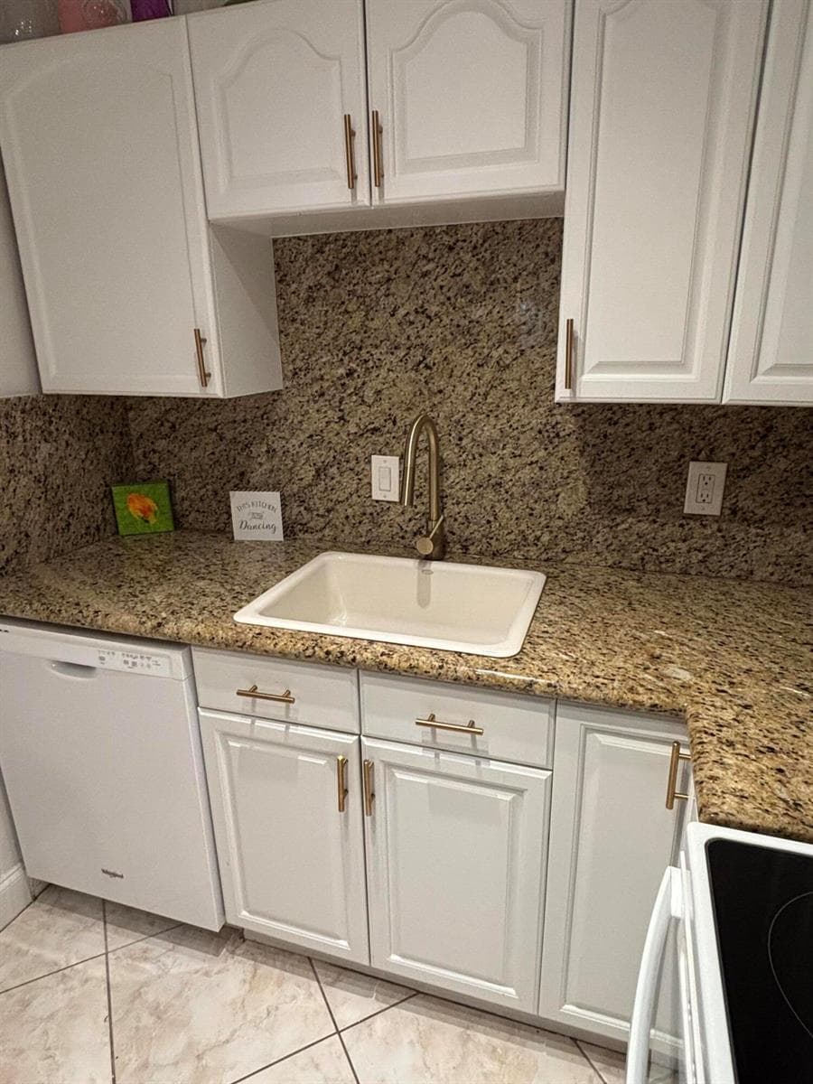 510 Prosperity Farms Road 8b photo 5