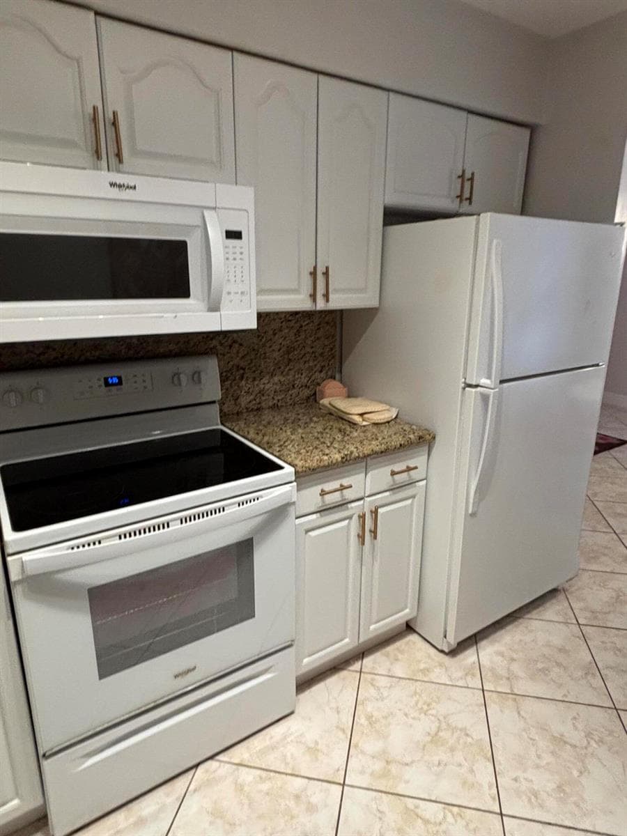510 Prosperity Farms Road 8b photo 4
