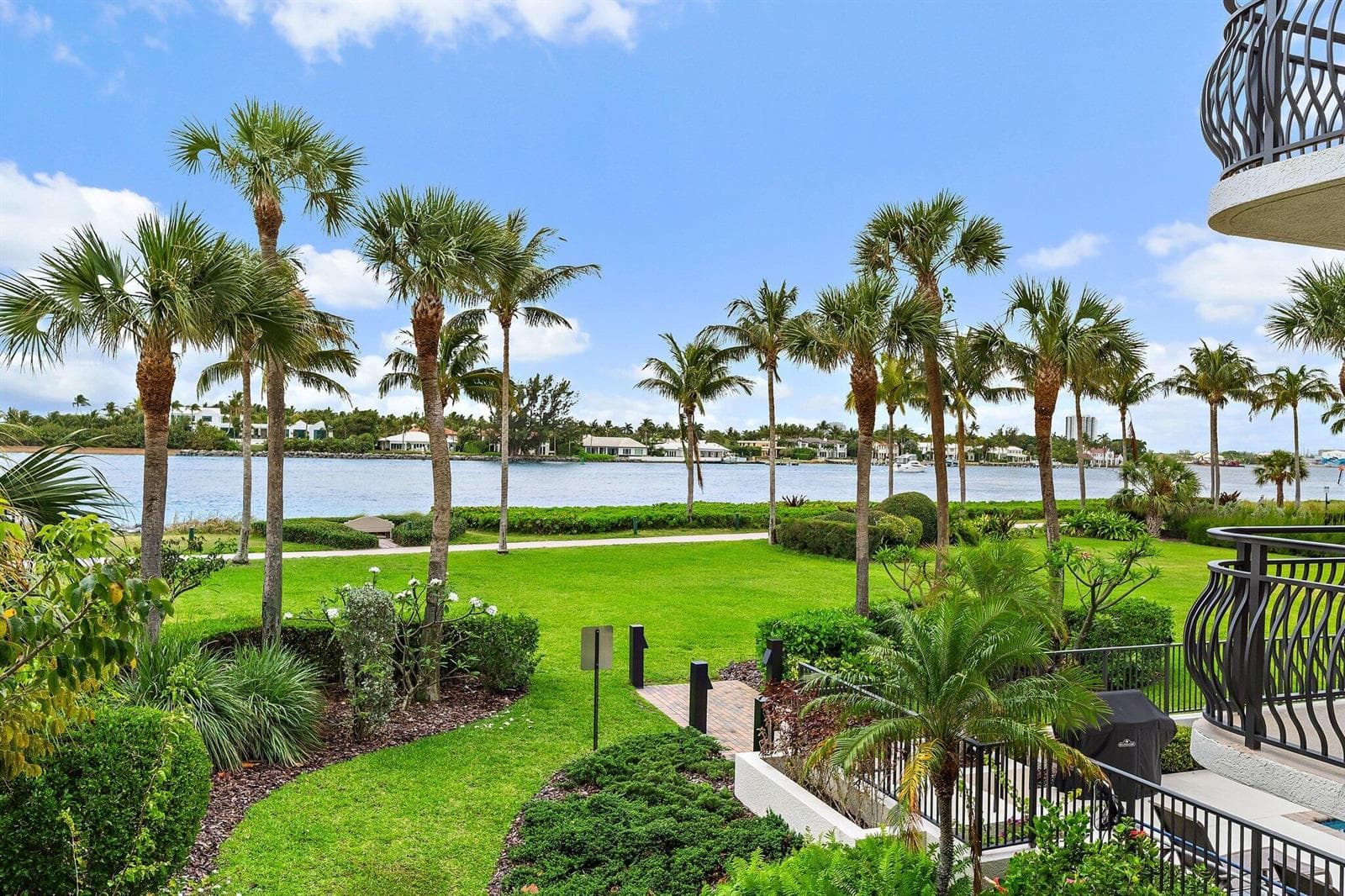314 Inlet Way 101 photo 3