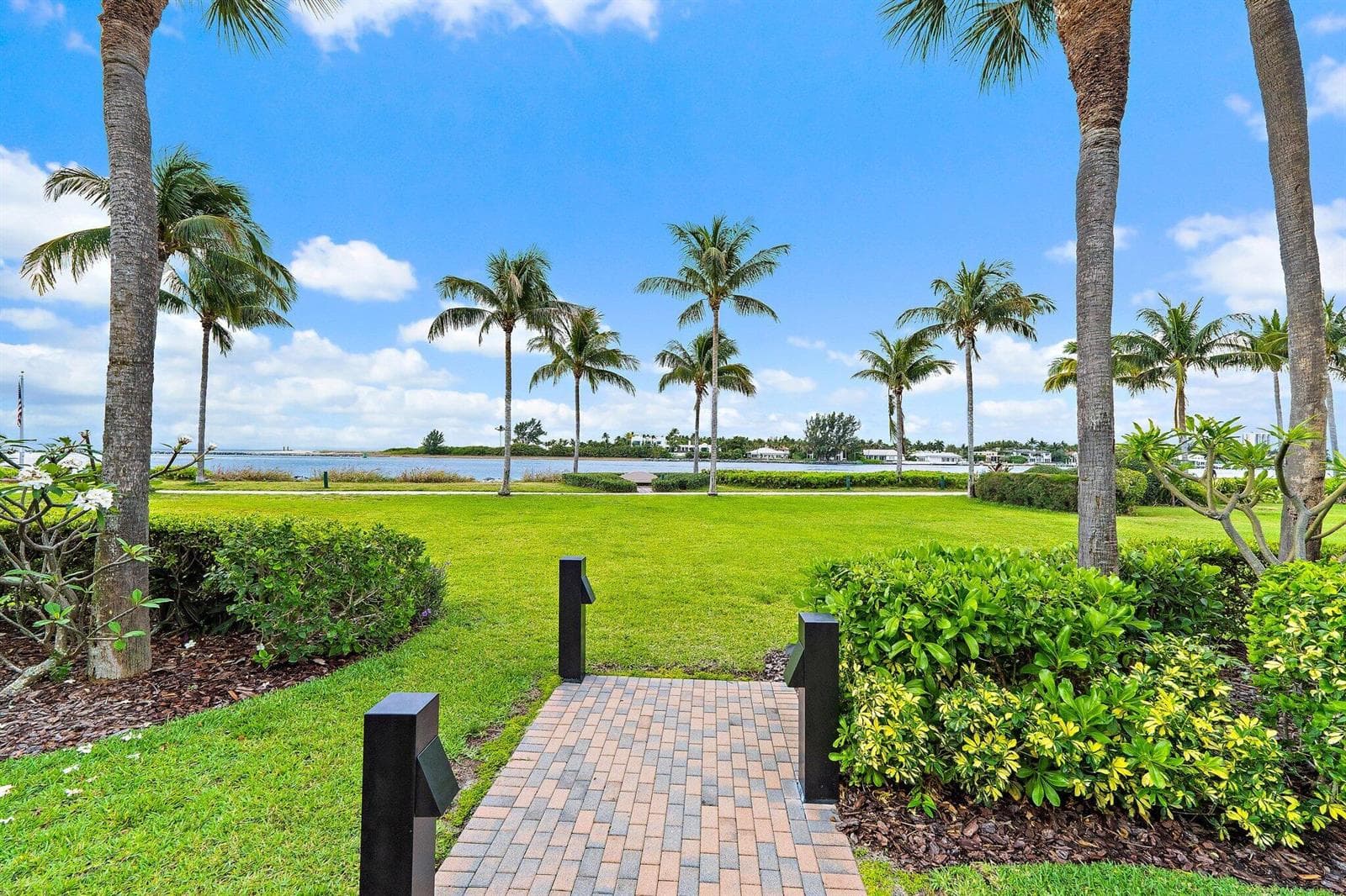 314 Inlet Way 101 photo 4