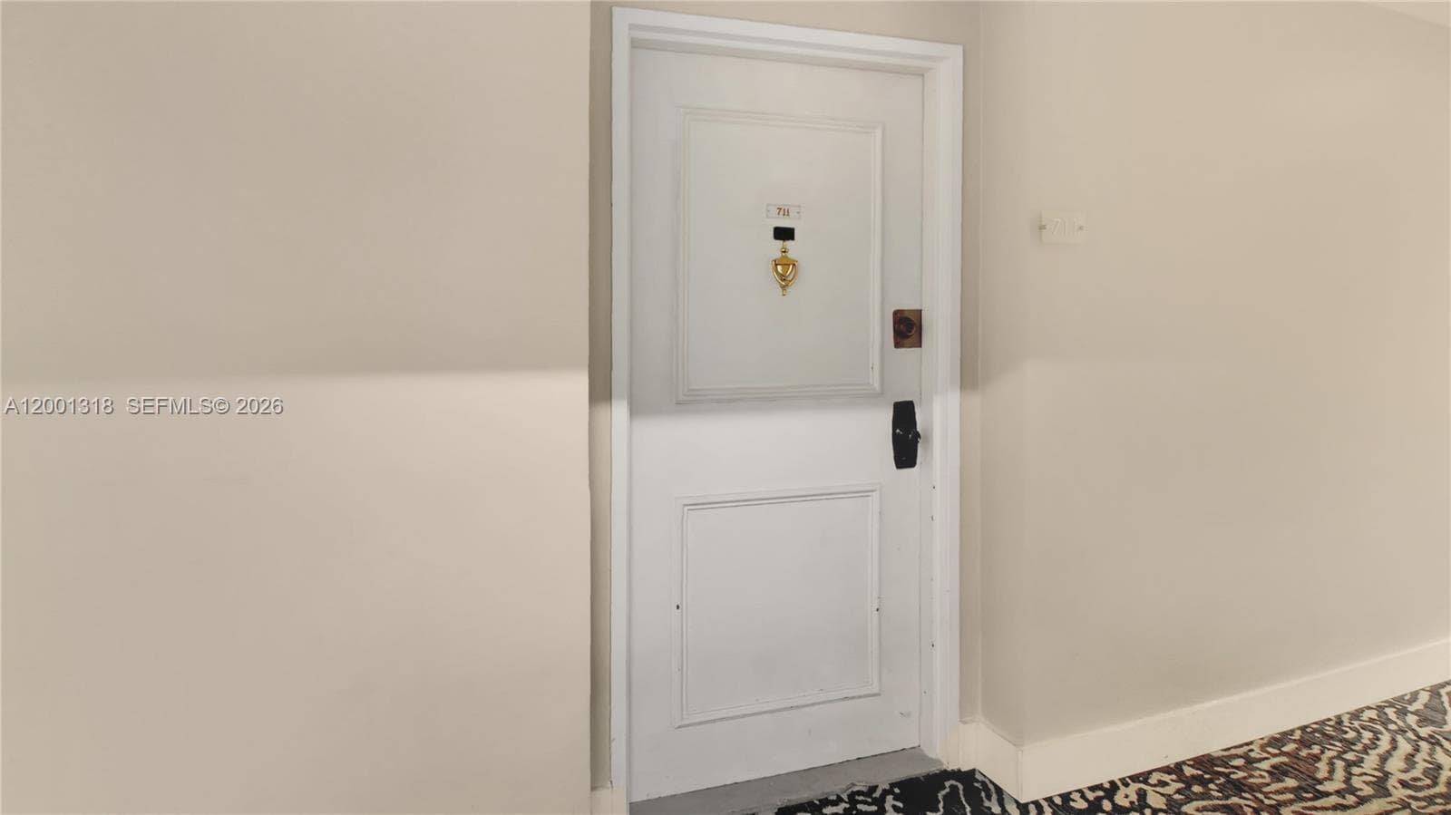 5601 Collins Ave 711 photo 2