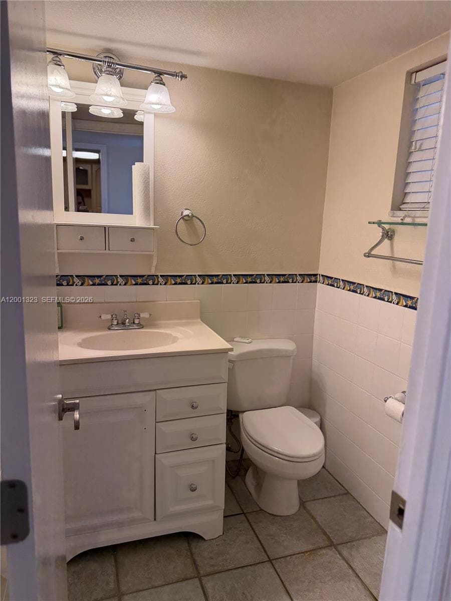 100 Edgewater Dr 127 photo 7