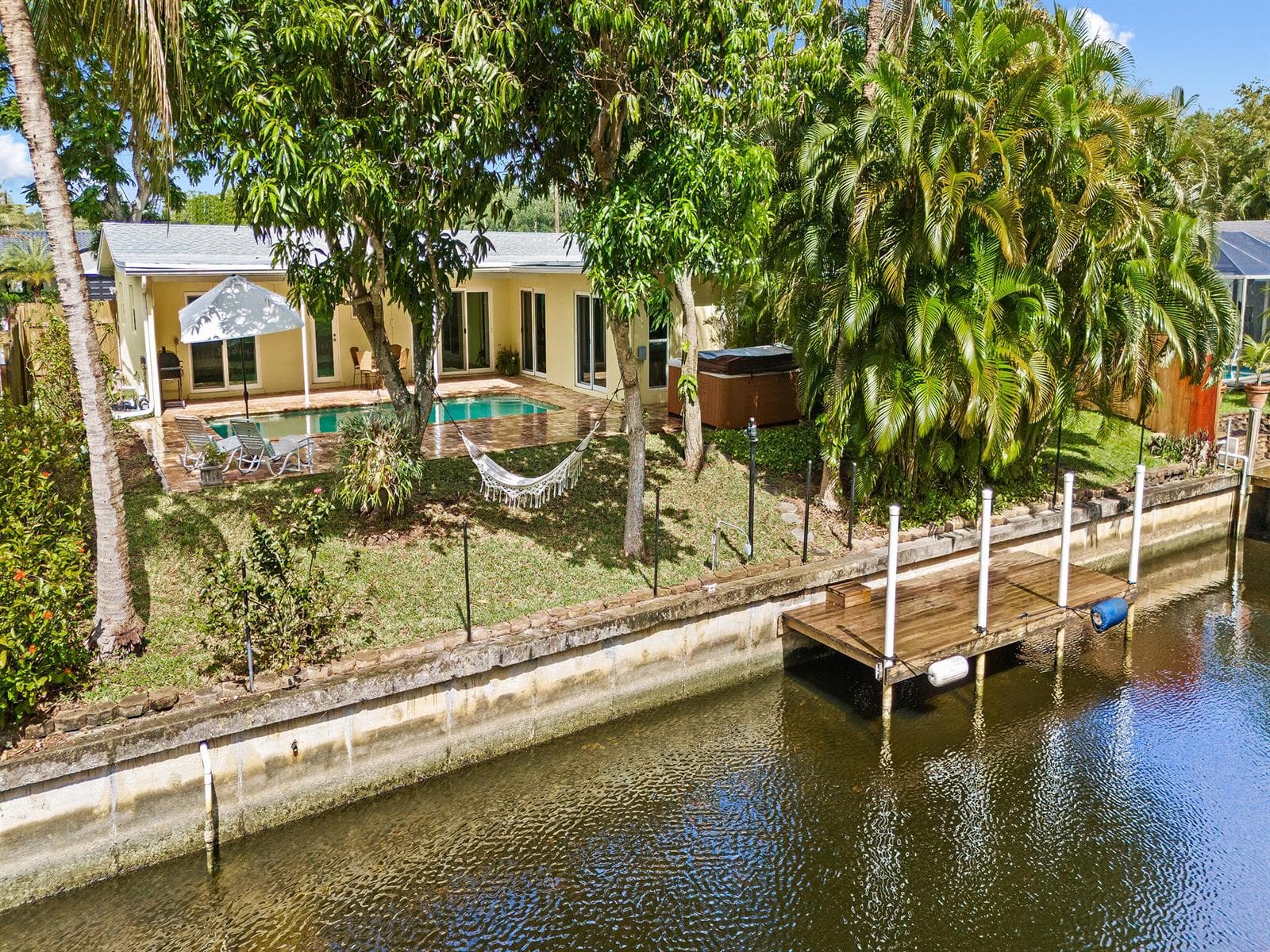 1320 SW 55th Avenue photo 24