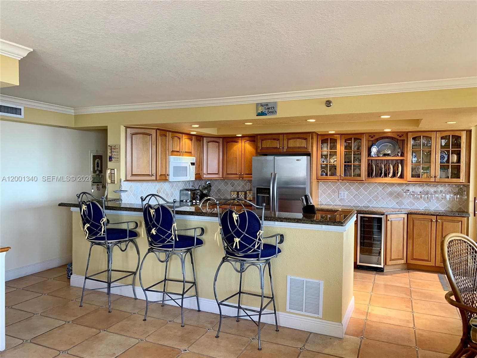 2555 Collins Ave 711 photo 6