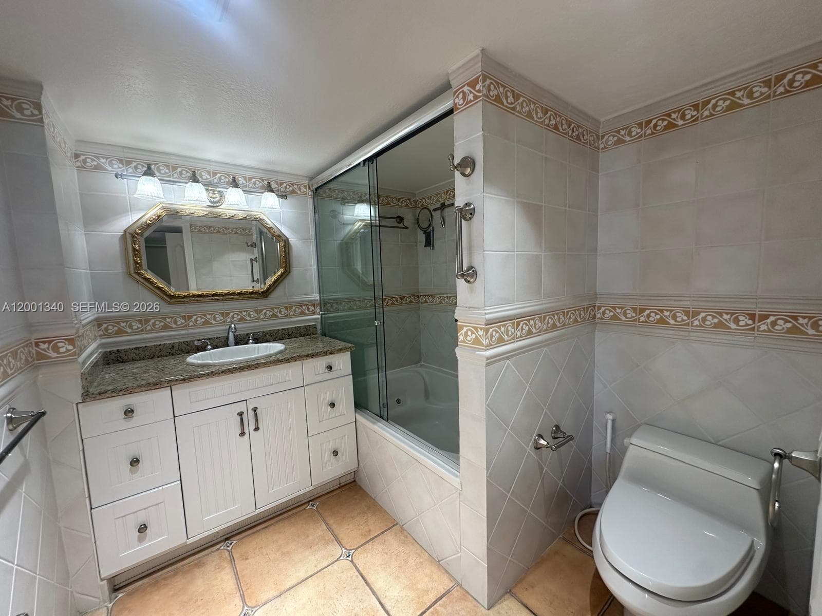 2555 Collins Ave 711 photo 5