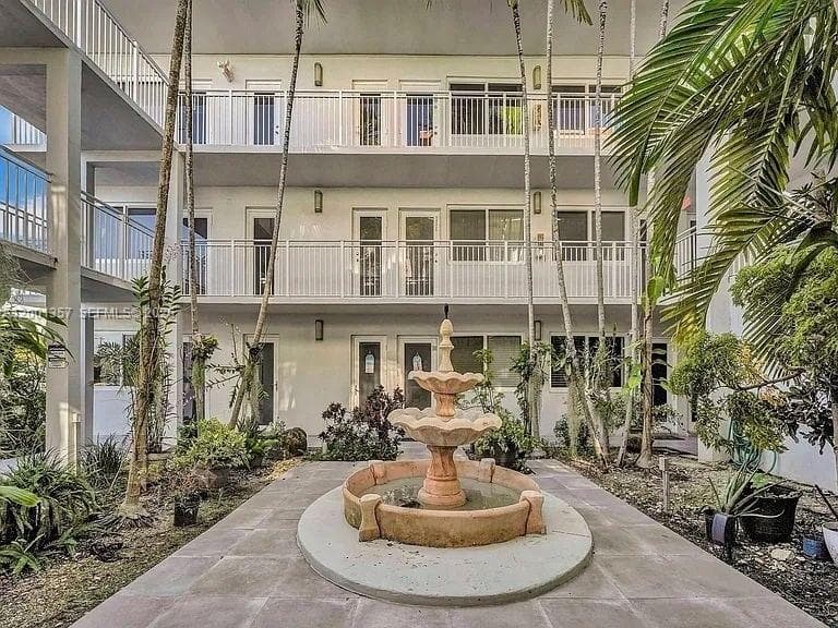 2430 135th St 300 photo 6