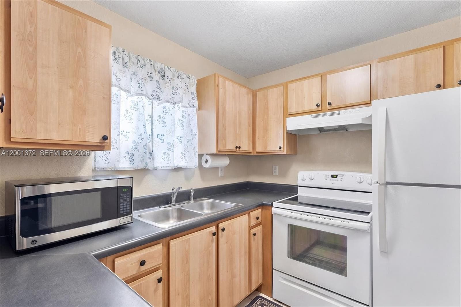 2186 167th St 1-111 photo 7