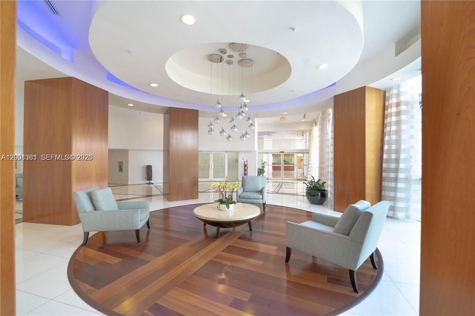 6301 Collins Ave 2008 photo 9