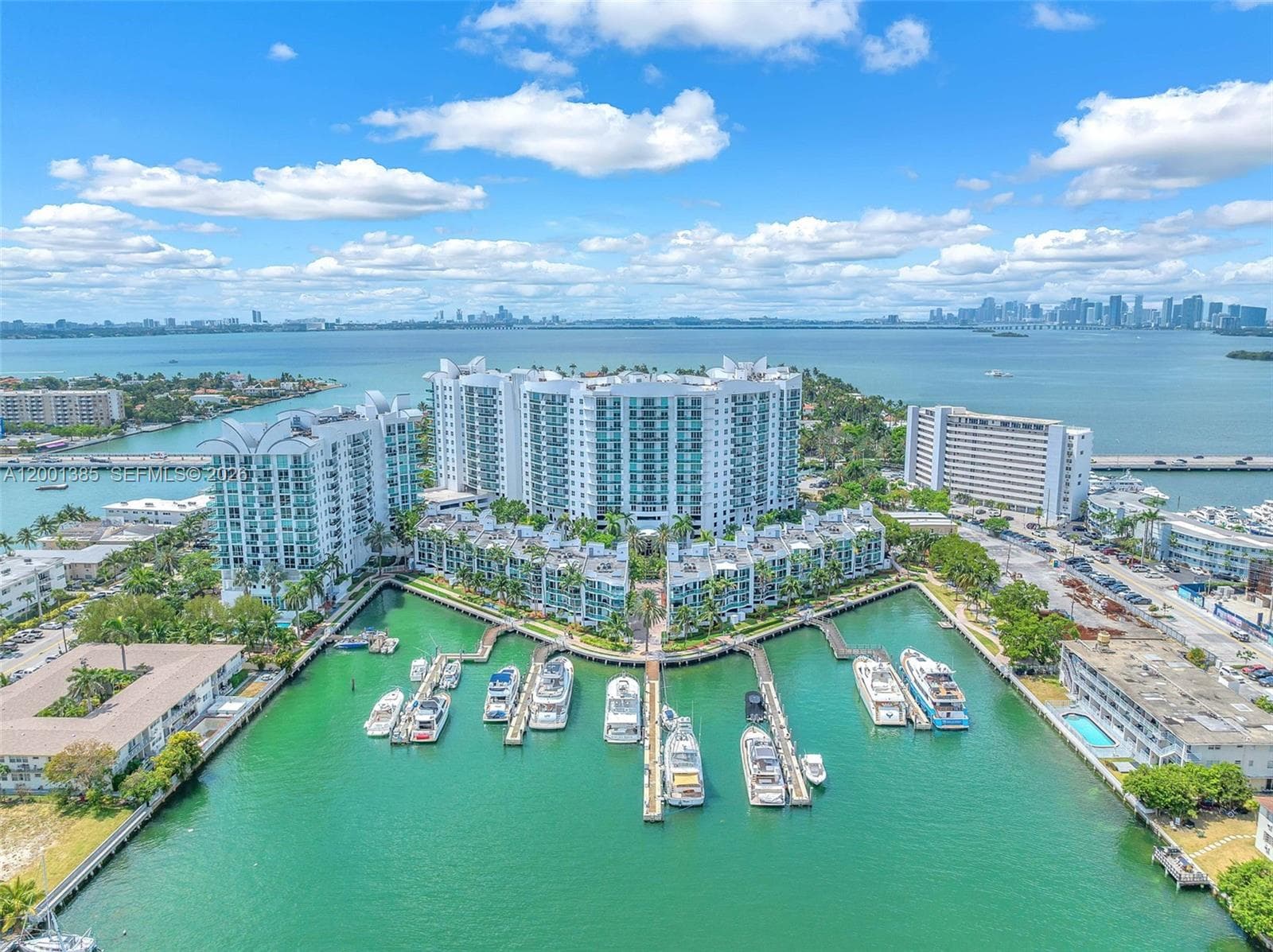 7900 Harbor Island Dr 1101 photo 1
