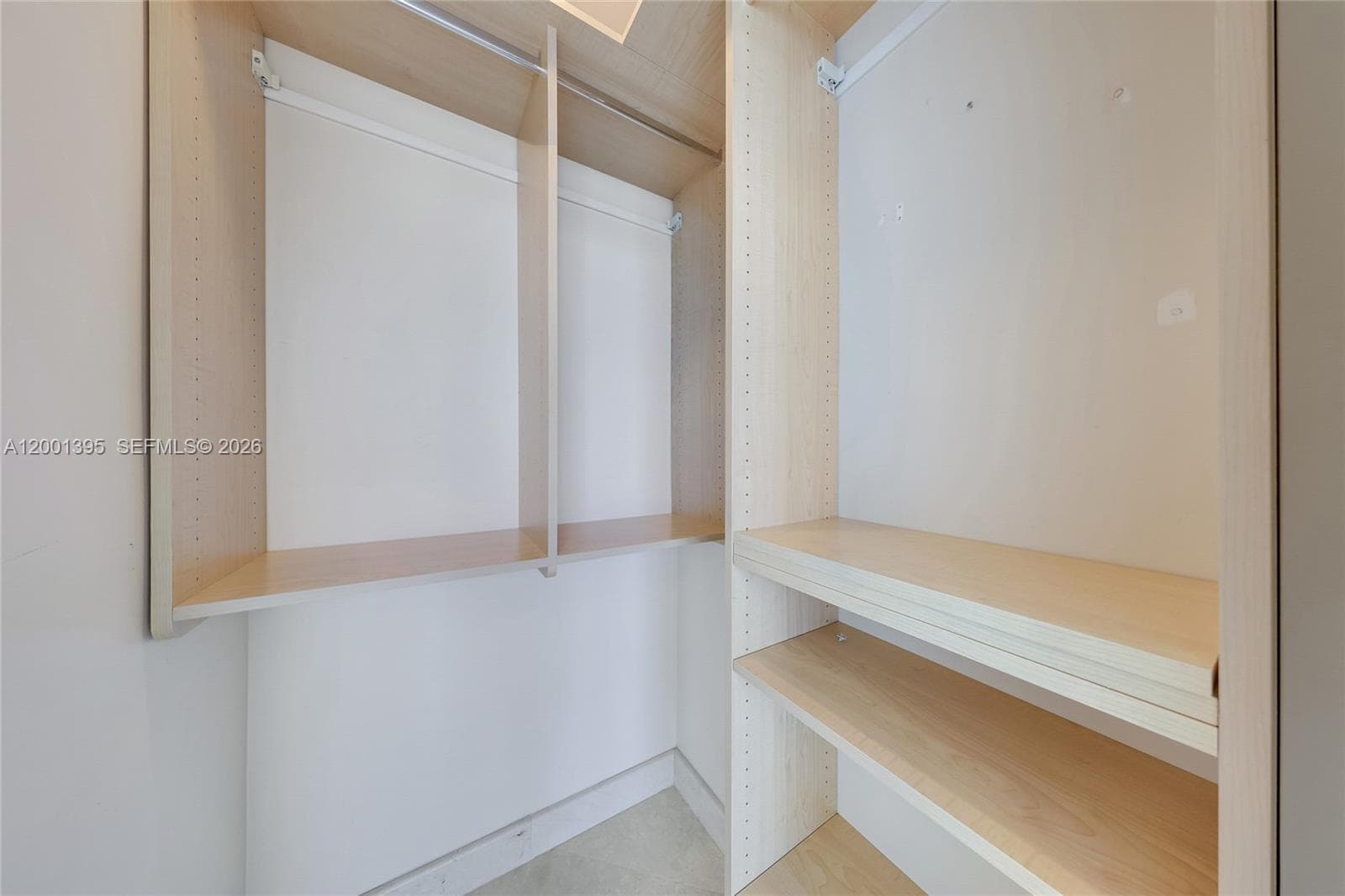 3131 188th St 1-808 photo 16