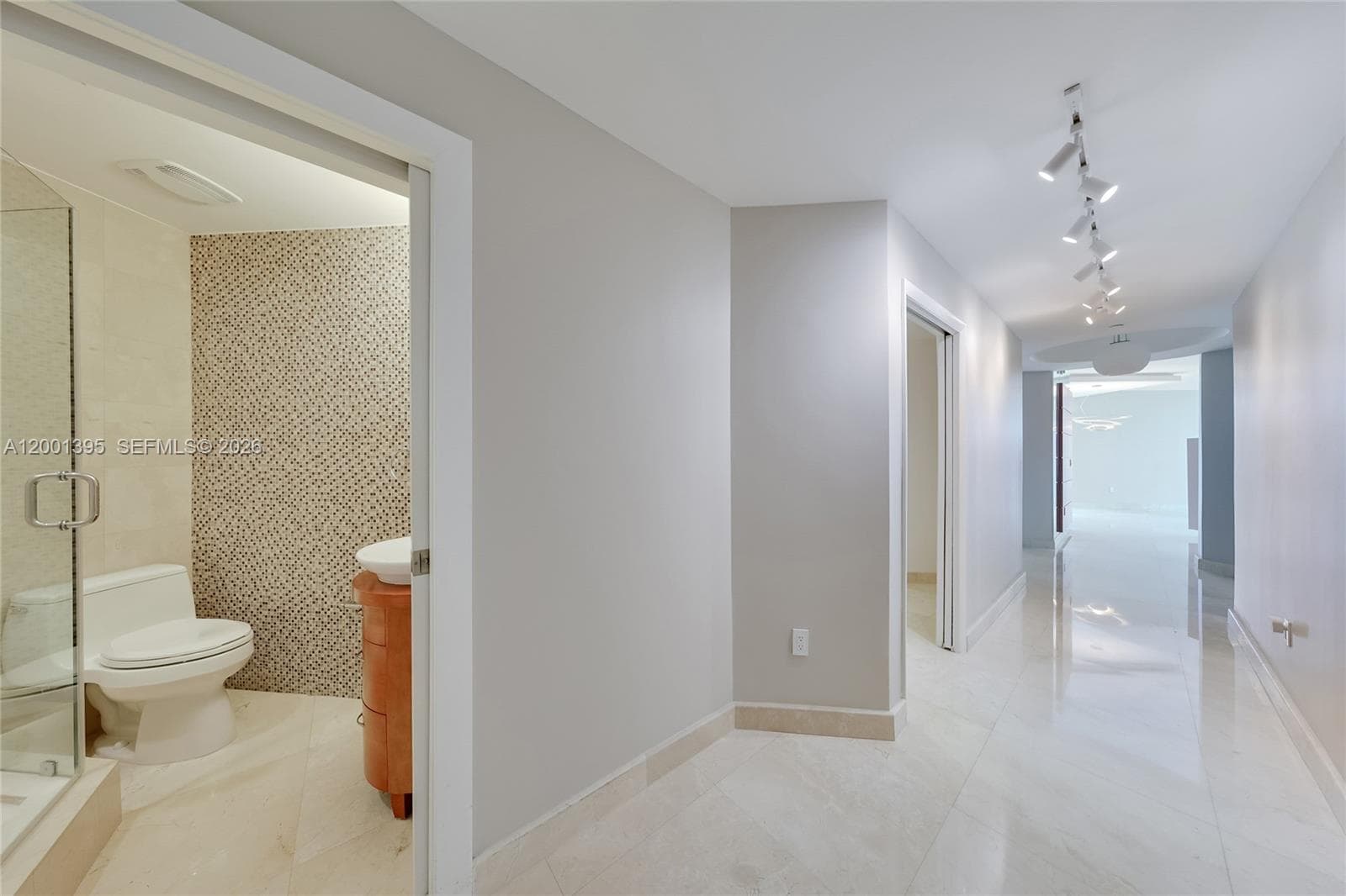 3131 188th St 1-808 photo 7