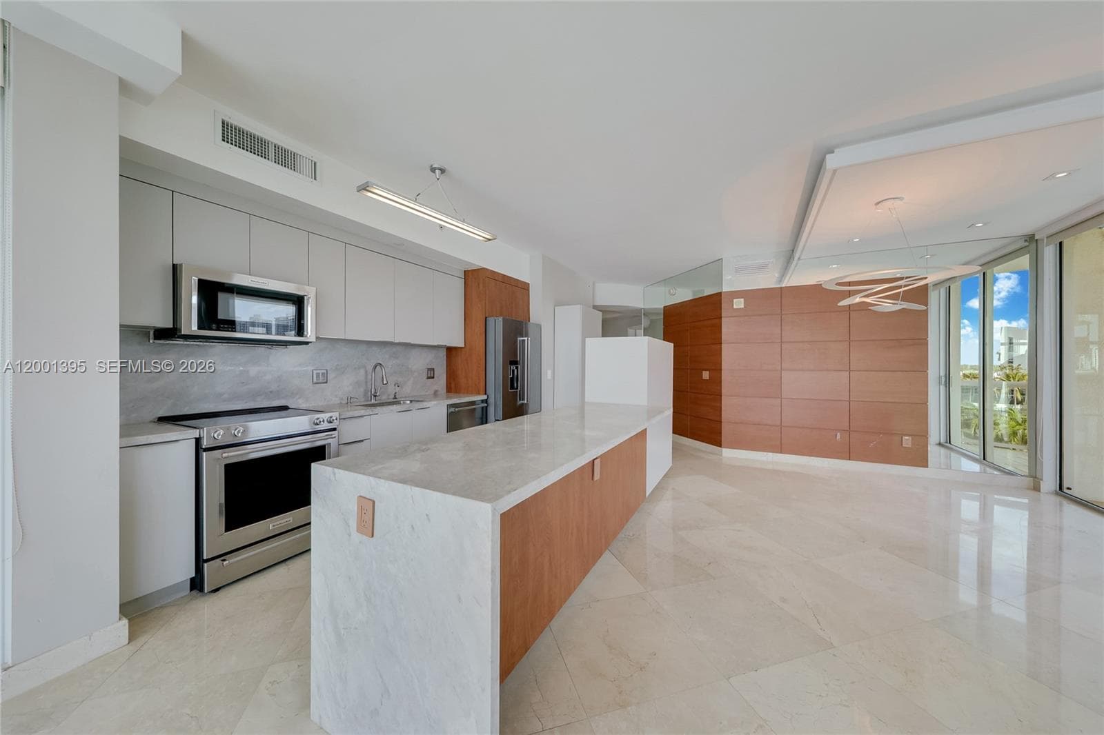 3131 188th St 1-808 photo 5