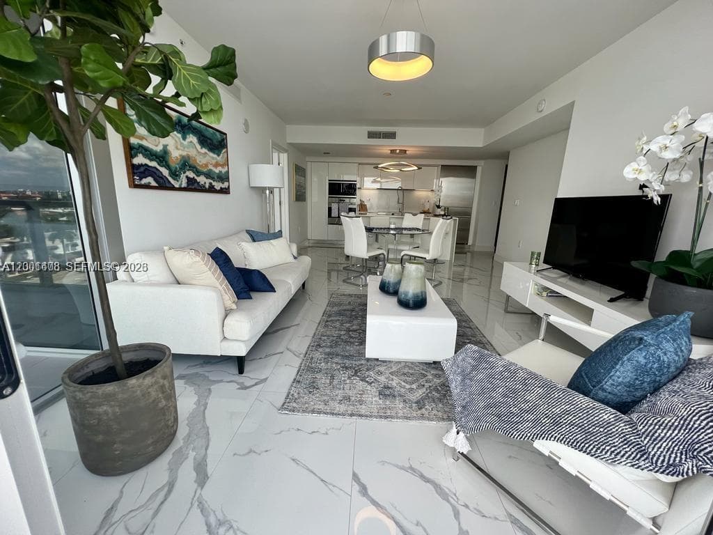 9521 Bay Harbor Dr 801 photo 2