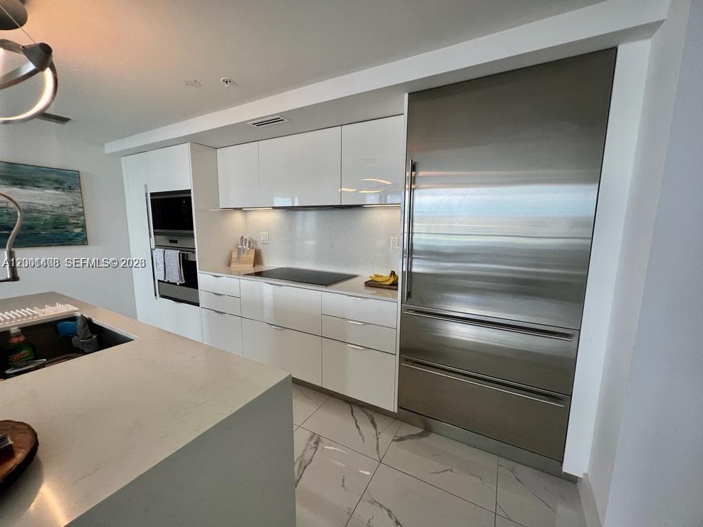 9521 Bay Harbor Dr 801 photo 13