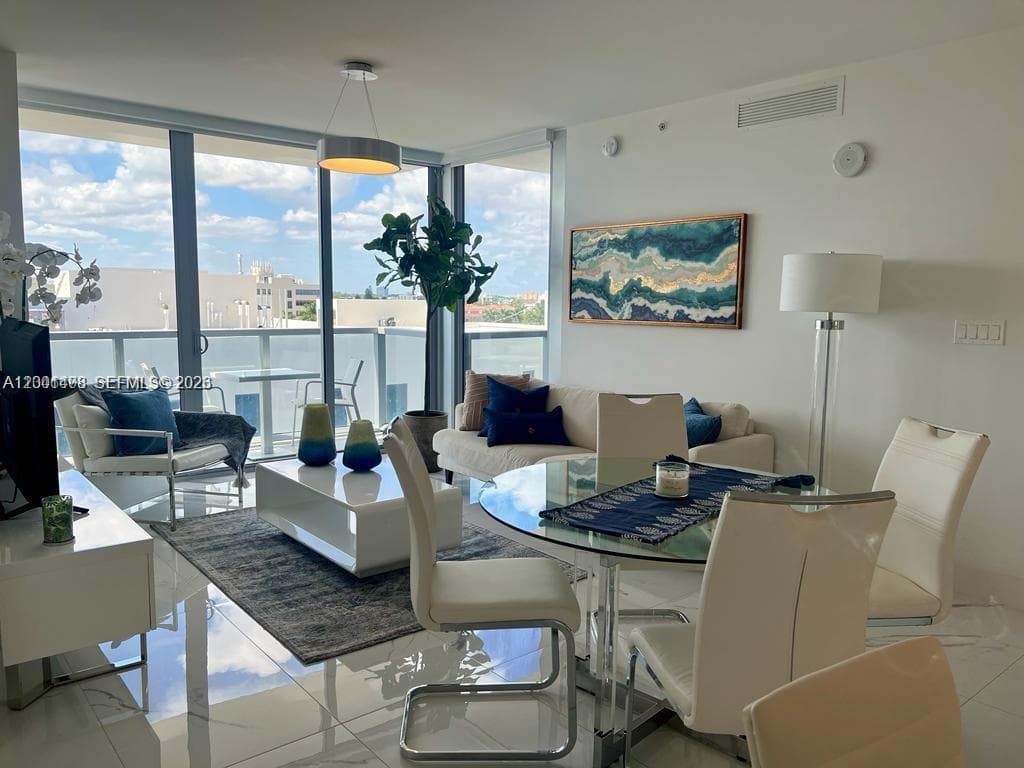 9521 Bay Harbor Dr 801 photo 3