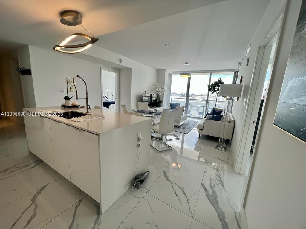 9521 Bay Harbor Dr 801 photo 9