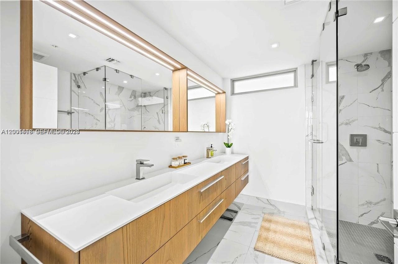 9521 Bay Harbor Dr 801 photo 24