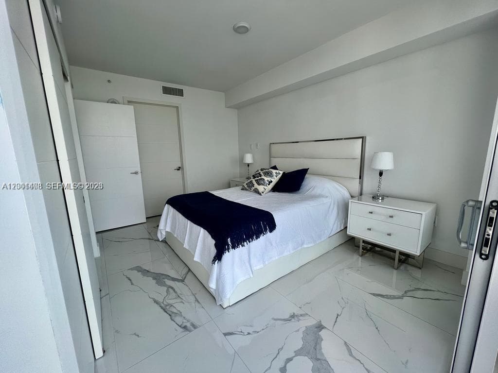 9521 Bay Harbor Dr 801 photo 15