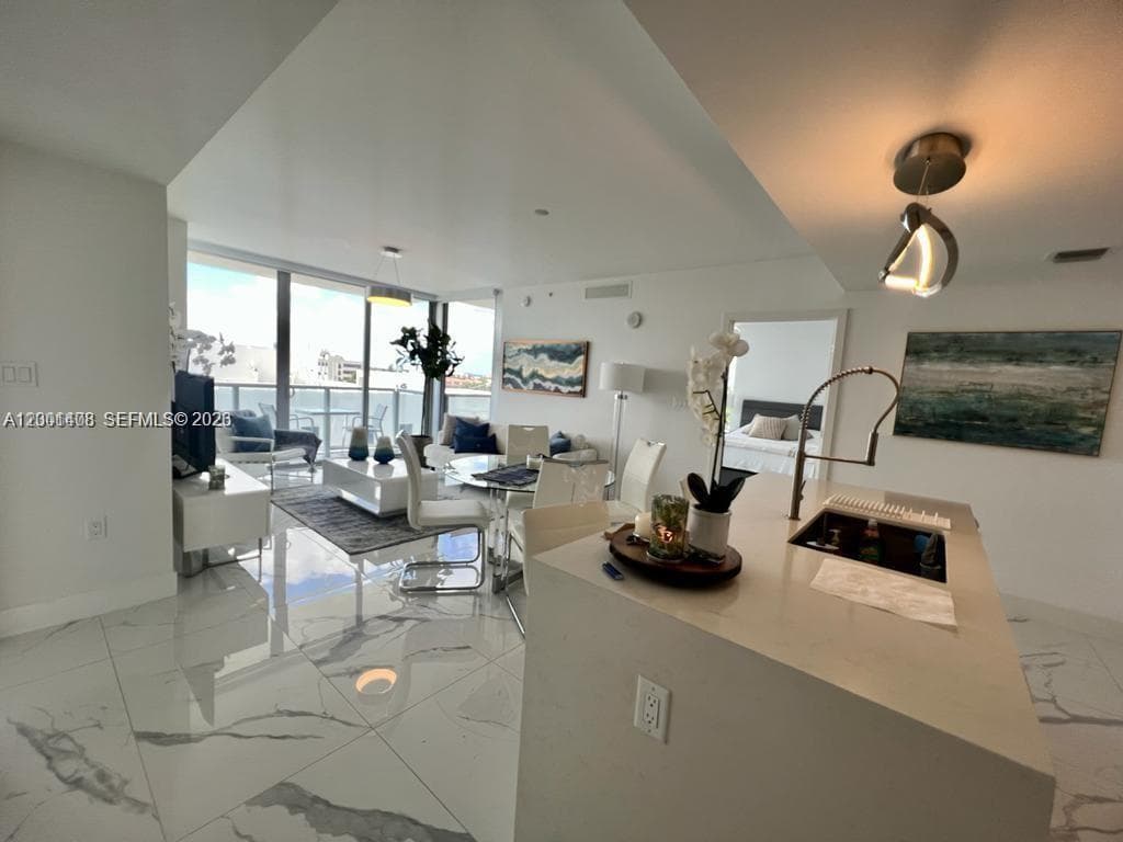 9521 Bay Harbor Dr 801 photo 8