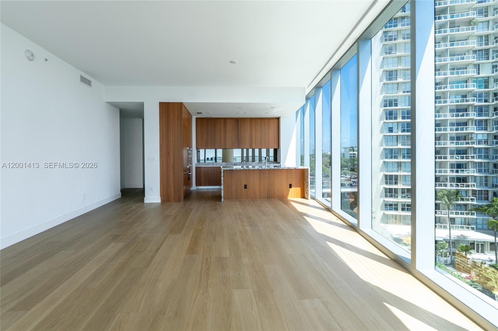 175 25 Rd 501 photo 16