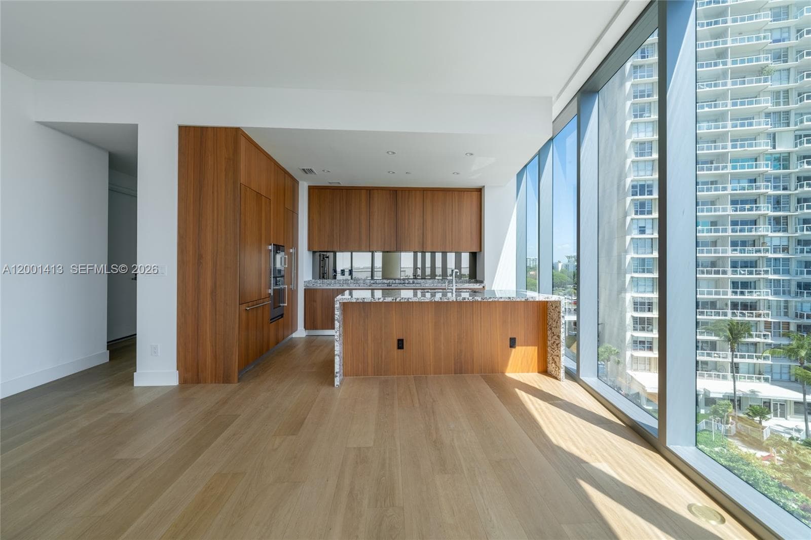 175 25 Rd 501 photo 15