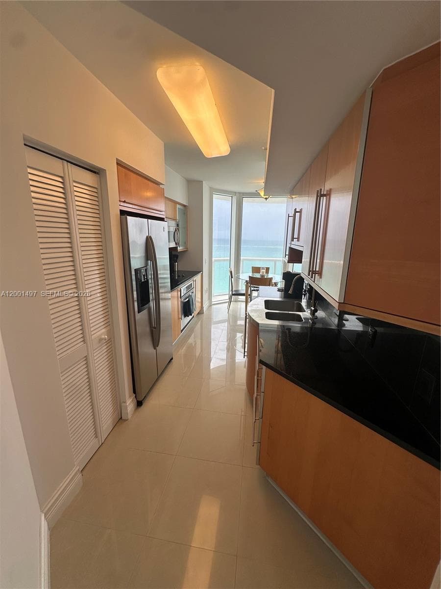 6365 Collins Ave 1703 photo 5