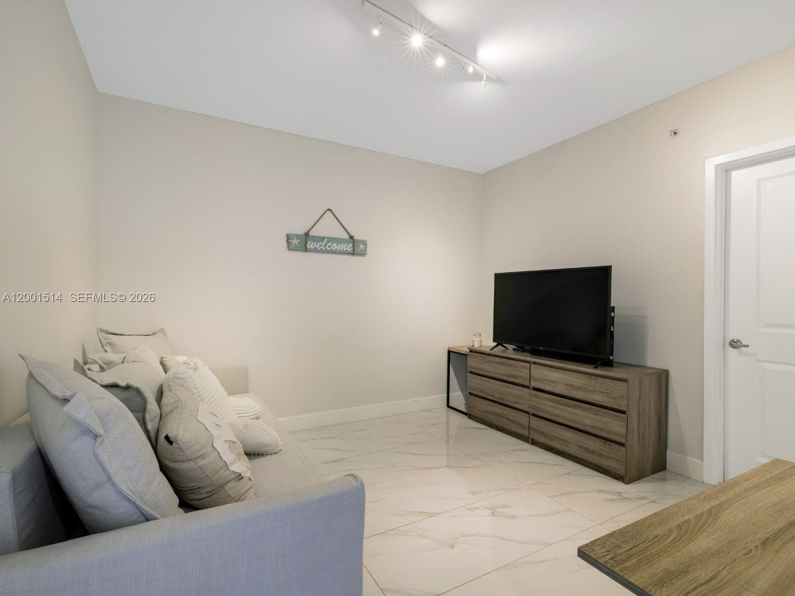 400 Sunny Isles Blvd 1416 photo 21