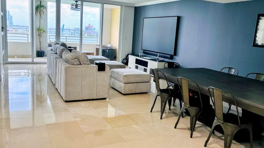 848 Brickell Key Dr 806 photo 9