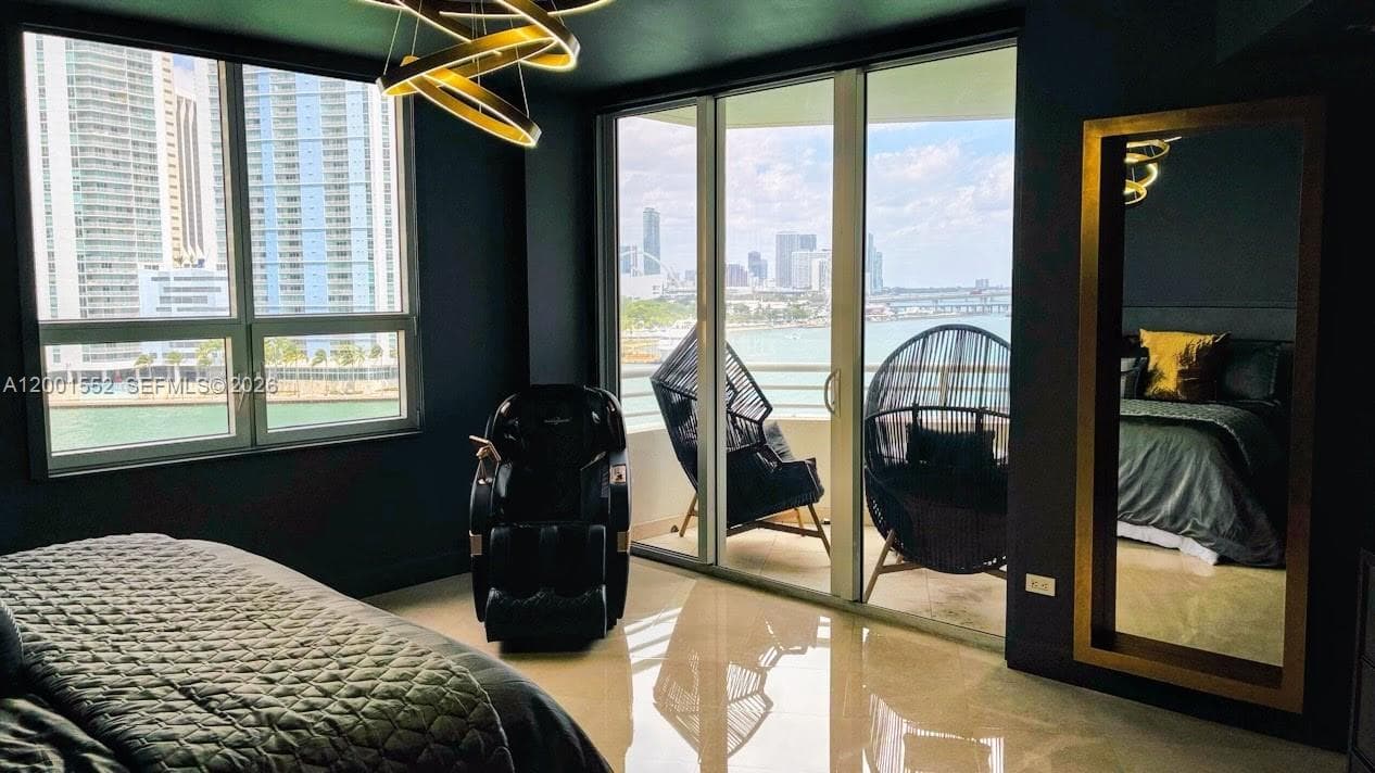 848 Brickell Key Dr 806 photo 14