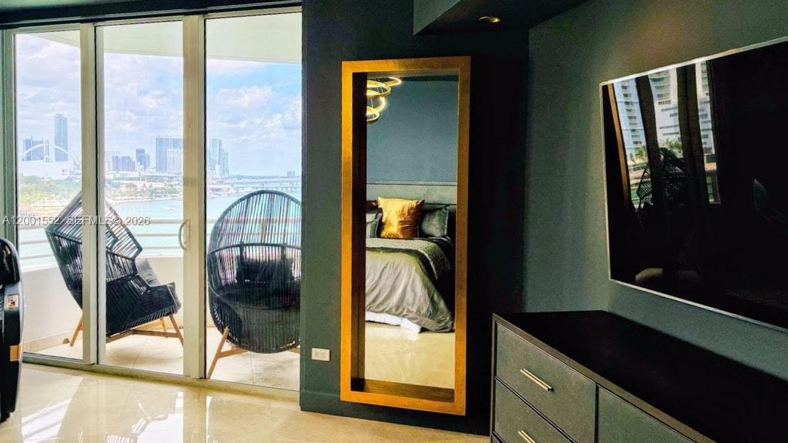 848 Brickell Key Dr 806 photo 15