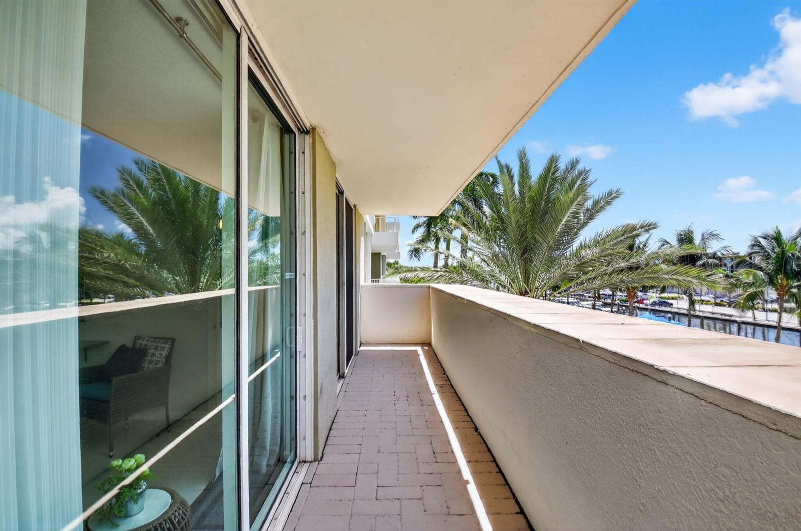 625 Casa Loma Boulevard 306 photo 21