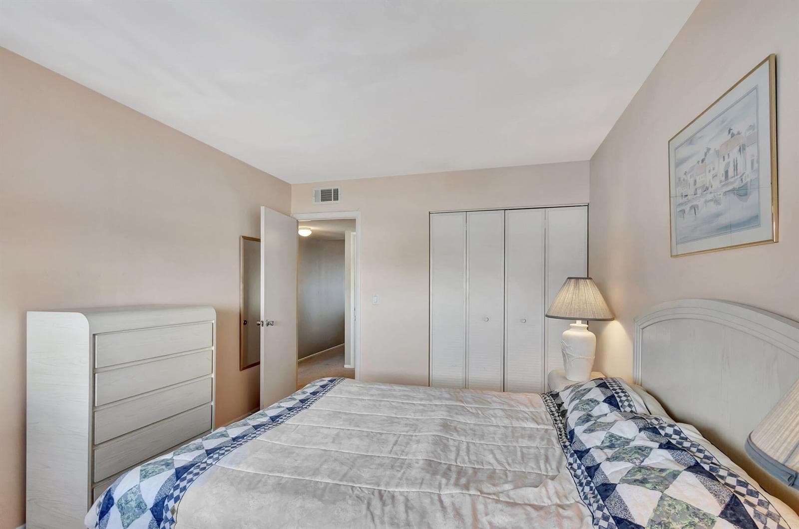 100 Shore Court 304 photo 23