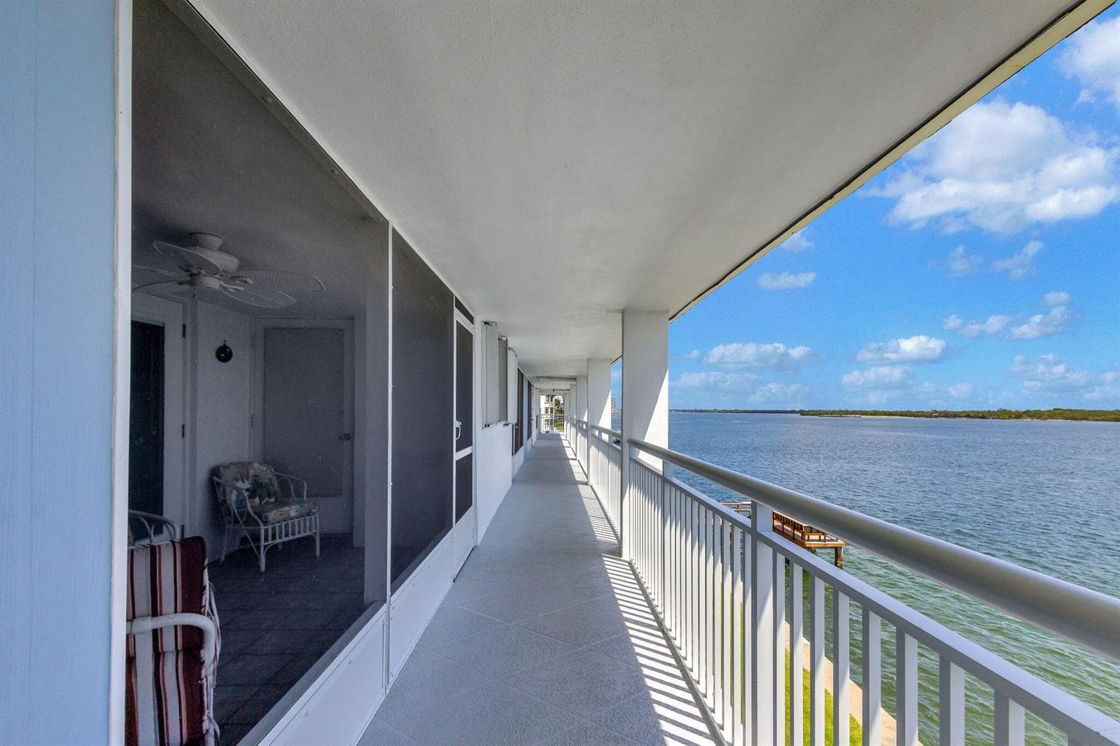 100 Shore Court 304 photo 6