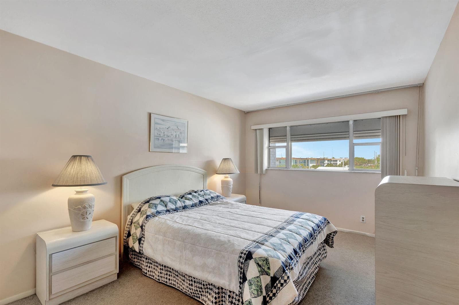100 Shore Court 304 photo 22