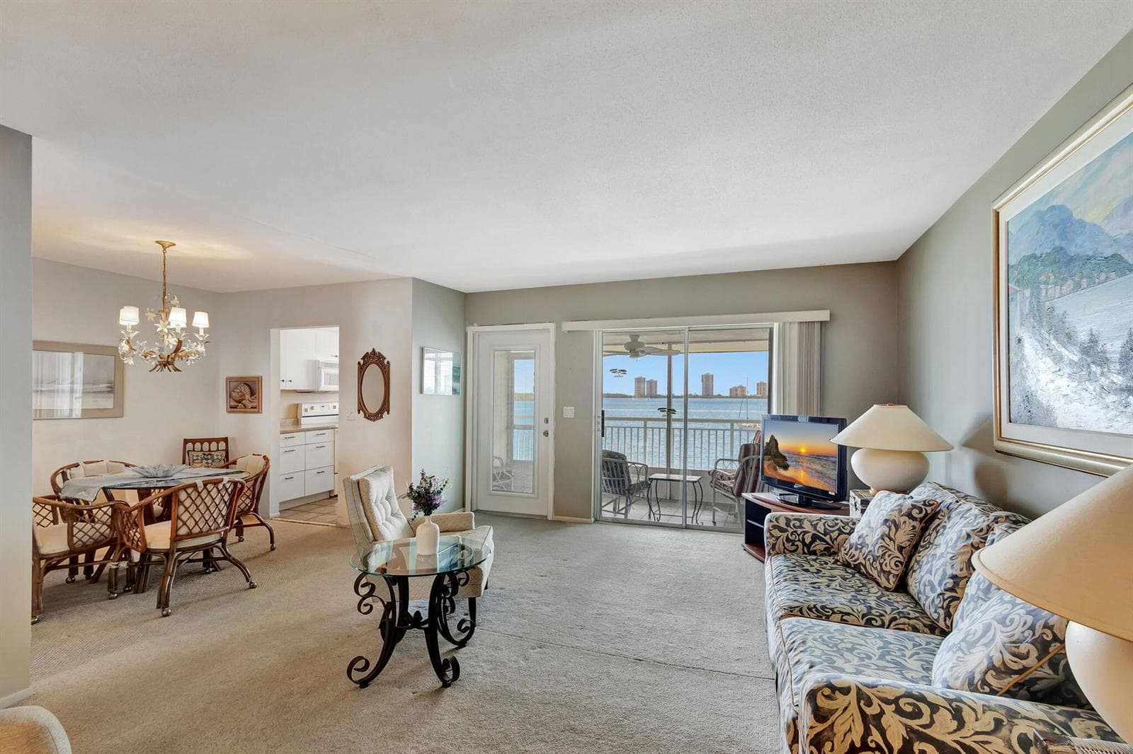 100 Shore Court 304 photo 14